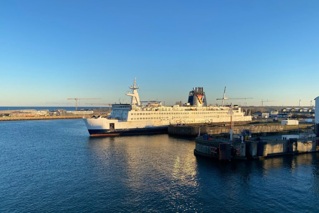 veerboot van scandliens in puttgarden